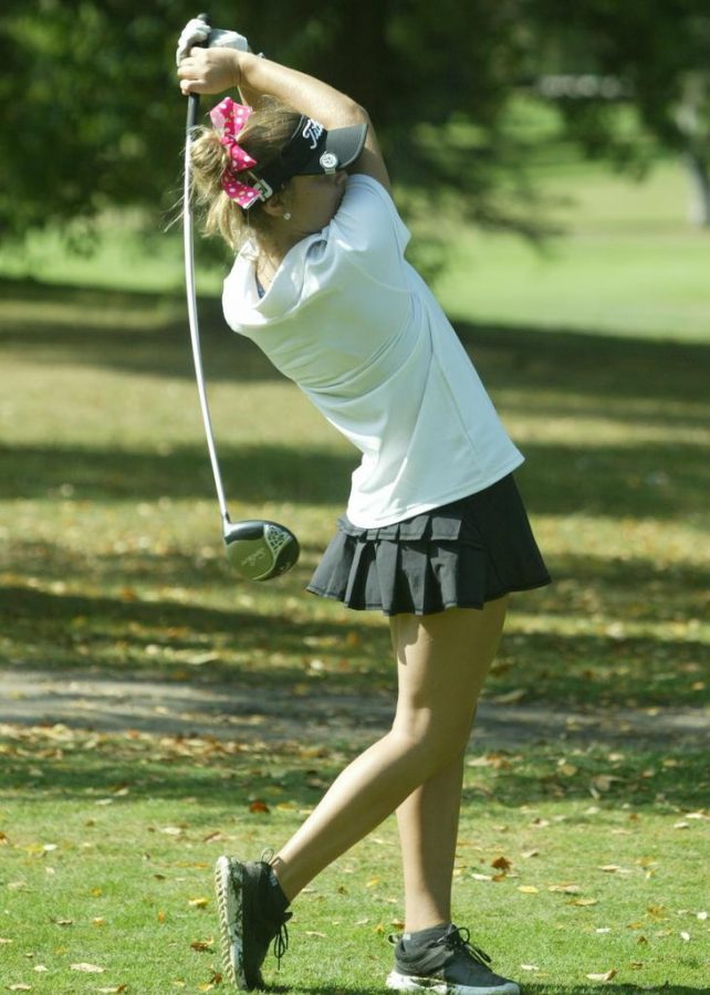 Girls+varsity+golf+secures+second+place+at+Cedar+Springs+jamboree