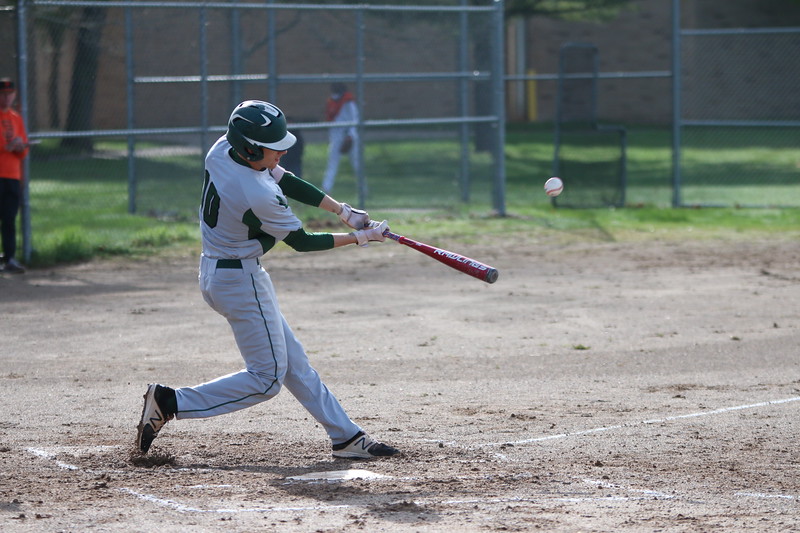 Varsity+baseball+splits+with+Lowell