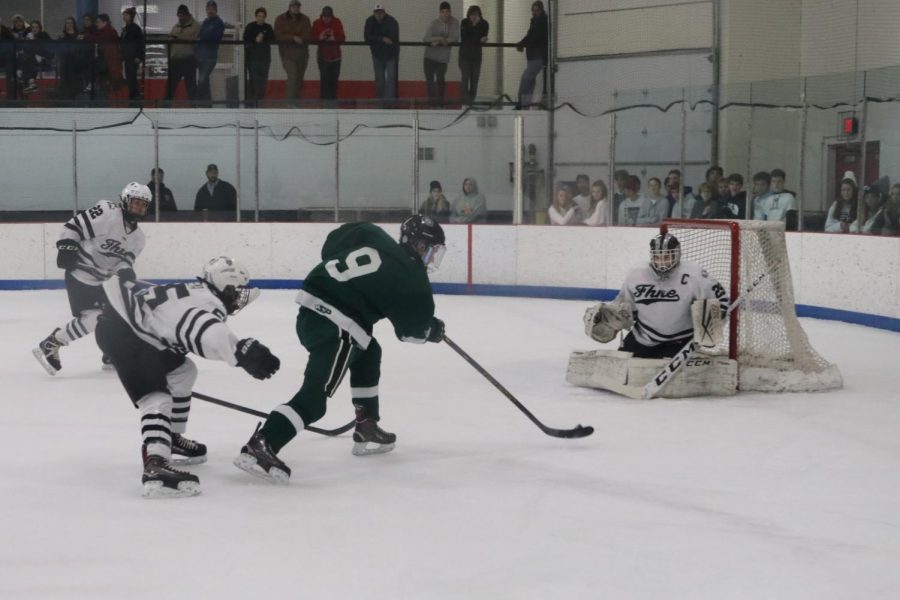 FHNE comes from behind to top FHC hockey in heartbreaking 3-2 loss