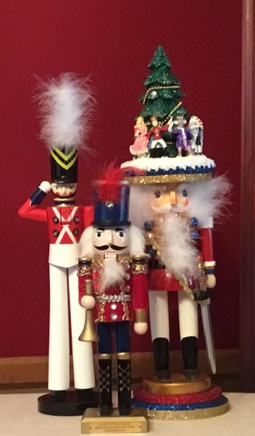 My nutcrackers tell me stories