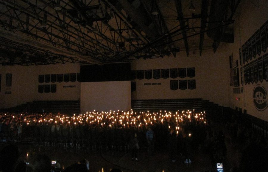 The+Candlelight+Ceremony+in+2019%2C+when+the+class+of+2019+transferred+leadership+to+the+Class+of+2020%2C+the+last+year+that+Candlelight+was+normal