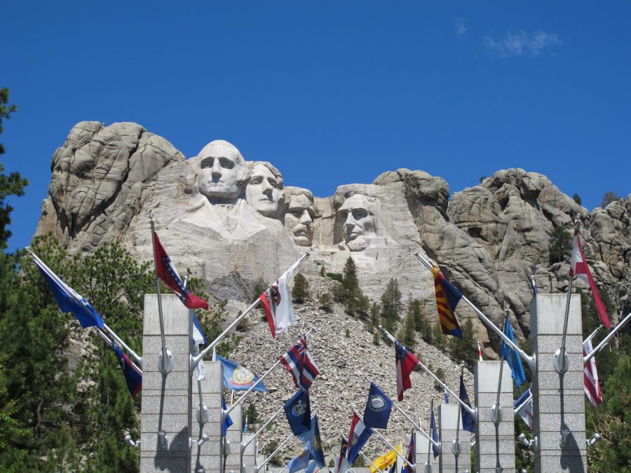 Mount Rushmore: the famous national memorial depicting the presidents George Washington, Thomas Jefferson, Theodore Roosevelt, and Abraham Lincoln