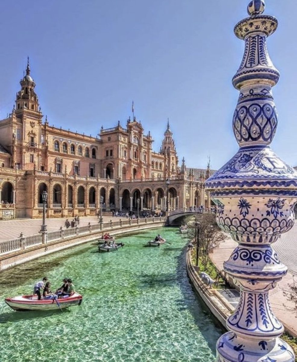Sevilles Plaza de España is one of many attractions that makes the city alluring for abroad students