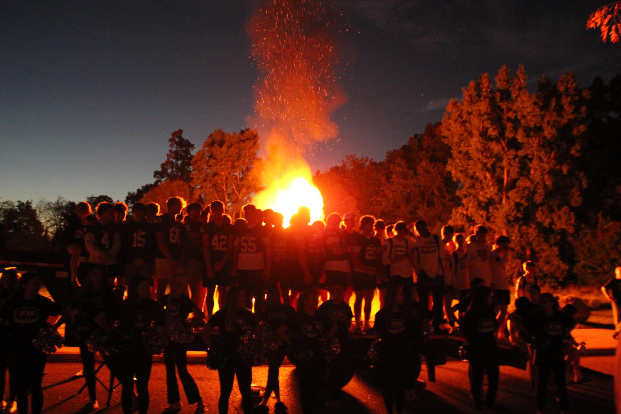 Photo Gallery Homecoming Bonfire 2023 The Central Trend   IMG 7343 