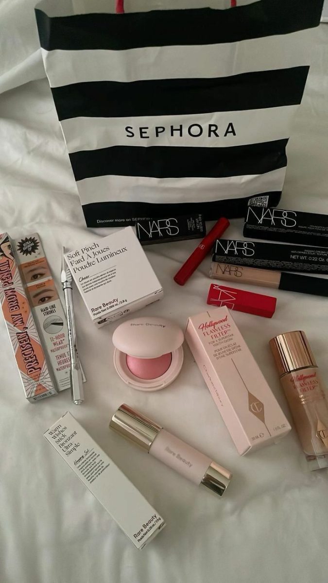 As the beauty industry’s most reliable deals emerge during Black Friday, all Sephora shoppers should take the opportunity at hand and test products without the full price barrier.