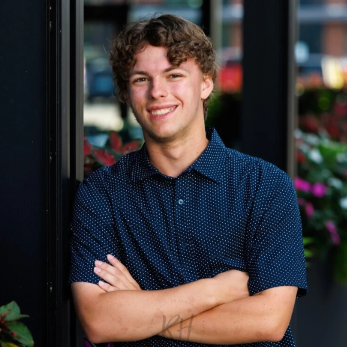 Senior Gibby Wierenga has found his place as Editor-in-Chief in FHC's Sports Journalism class.